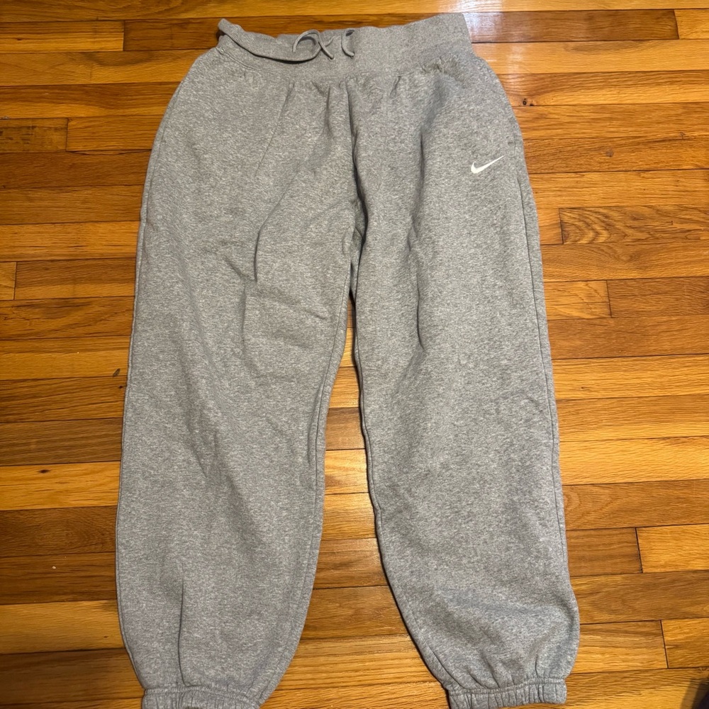 grey nike high waisted joggers